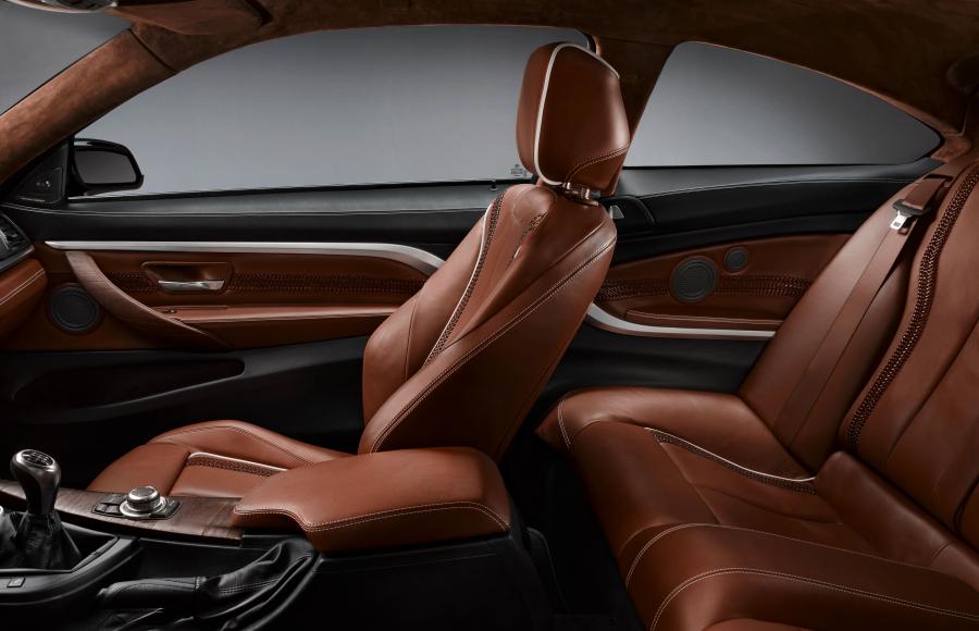 Интерьер BMW 4-Series Coupe Concept (F32) 2013 года  (фото 20 из 47)